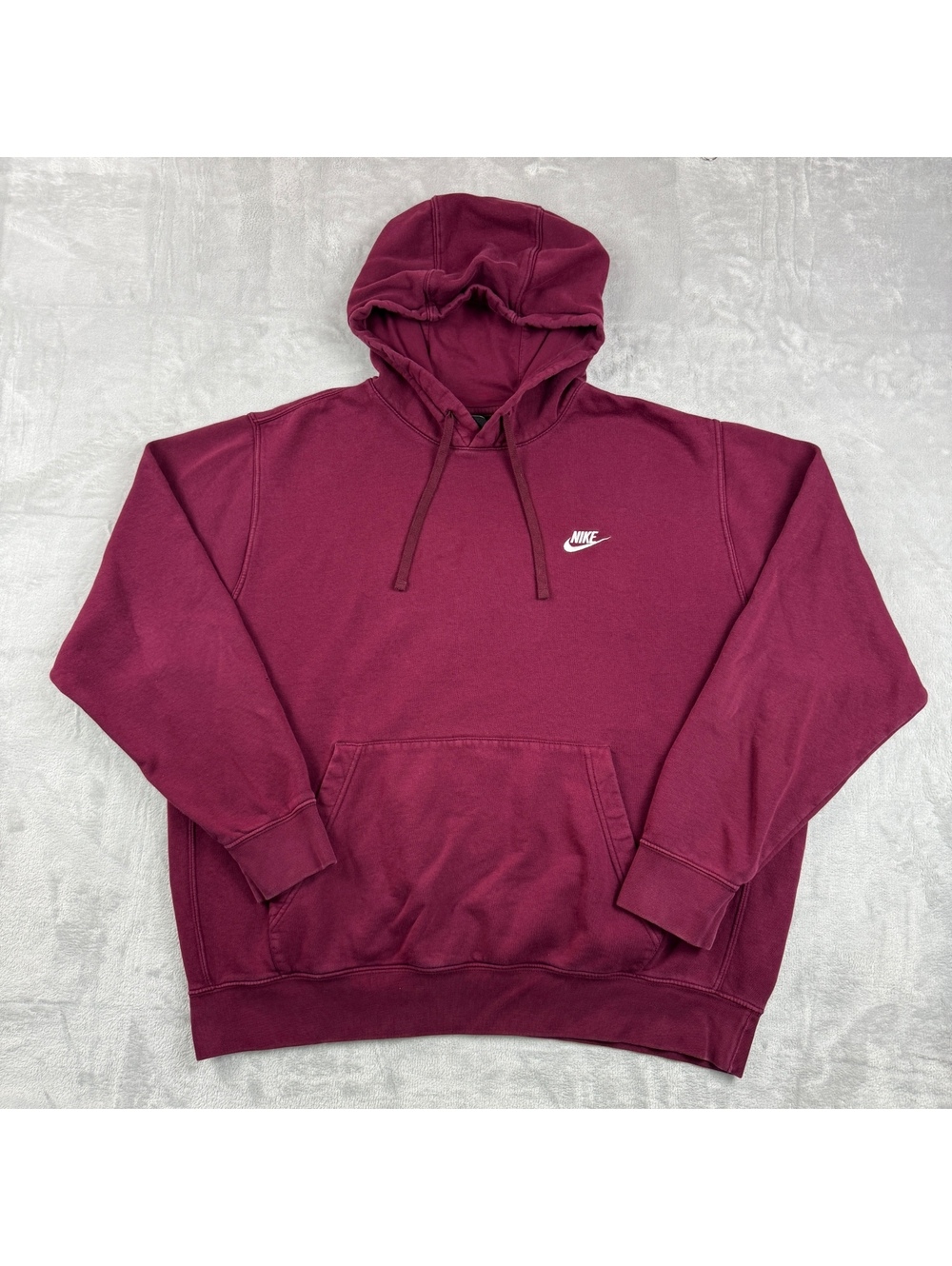 Nike Sportswear Club Fleece Hoodie Burgundy Red Men XL Swoosh Logo Streetwear